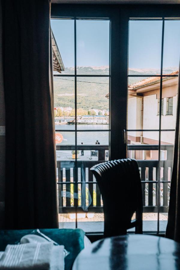 Villa Sara Lake View 奥赫里德 外观 照片